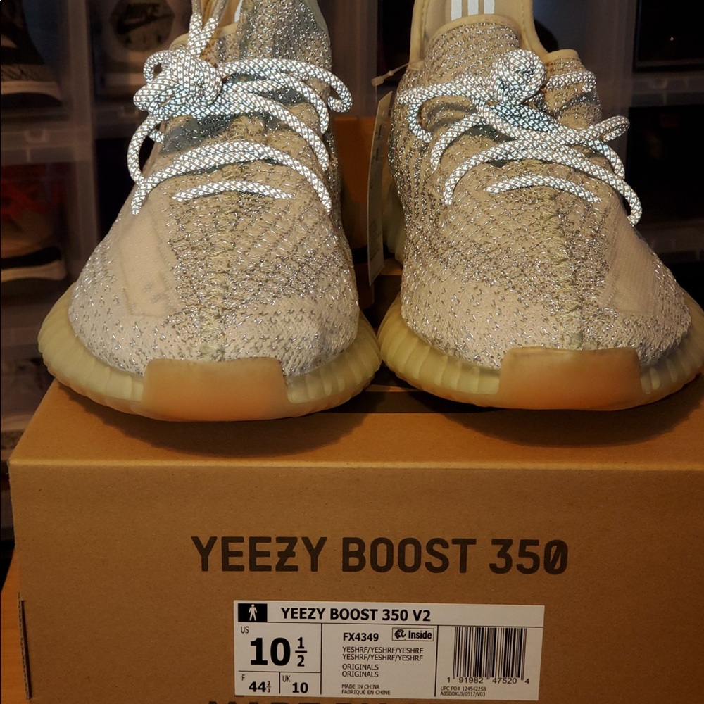 Yeezy 350 V2 reflective - Picture 2 of 4